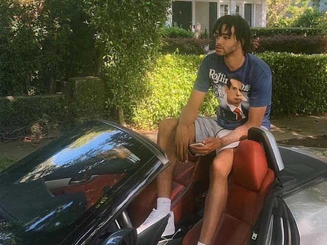 山东男篮新外援到位，谁将被挤出12人大名单？