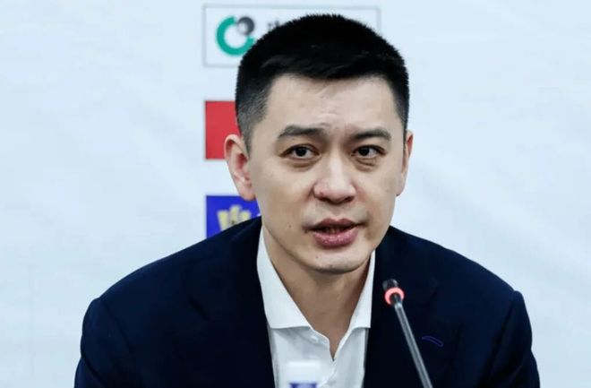 辽宁男篮惜败，杨鸣对球员表现满意；赵睿月底复出，张宁阶段报销