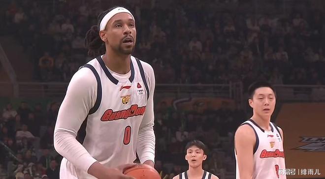 换帅的前奏？广东“七冠教头”霸气放话，朱芳雨施压杜锋！