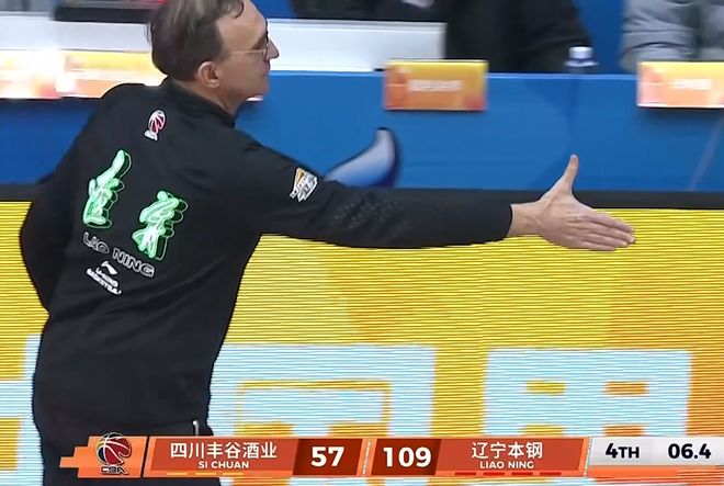 5大数据赛季最高！辽篮每个人脸上都挂满笑容，这是在演杨鸣吗？