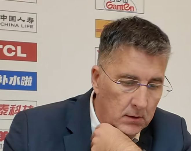 输同曦发布会！格兰直指罚球与失误隐患，阿不都直呼糟糕！