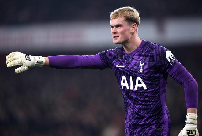 天空：西汉姆有意租借签下金斯基，热刺想在欧冠赛事后决定