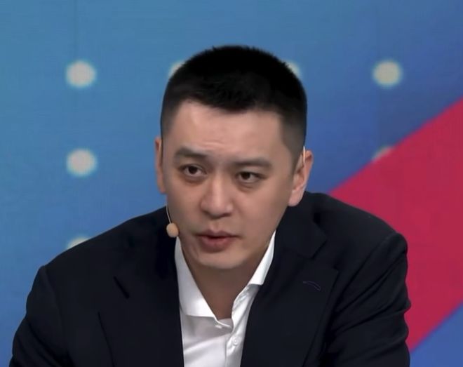 杨鸣直播谈离职：表现挣扎主教练必须担责！已有CBA初步接触！