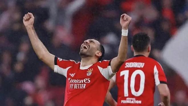 欧冠爆大冷！穆里尼奥又创奇迹，本菲卡击败皇马踏着尾班车晋级