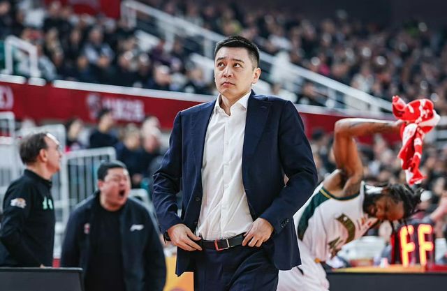 CBA最新消息！杨鸣或重返辽宁，南京同曦两人被禁赛