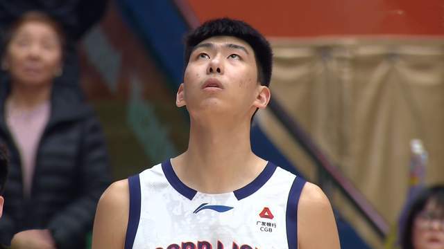 山东男篮逆转广州，陶汉林16+8完胜徐昕 高诗岩14+7 故意罚球不进