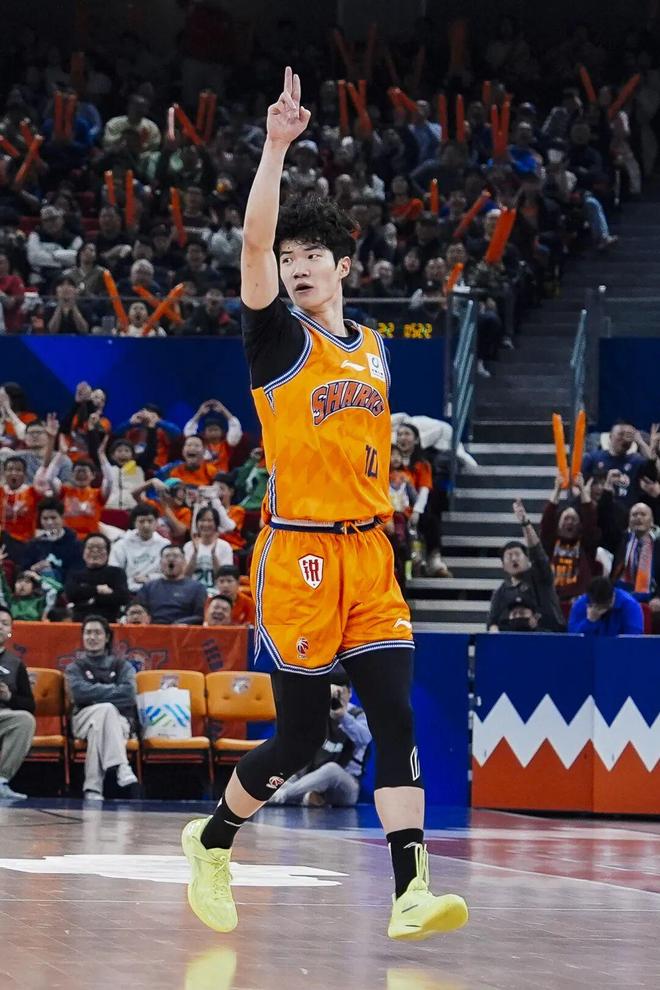 刘炜之后，上海男篮终于迎来了新的后场核心？