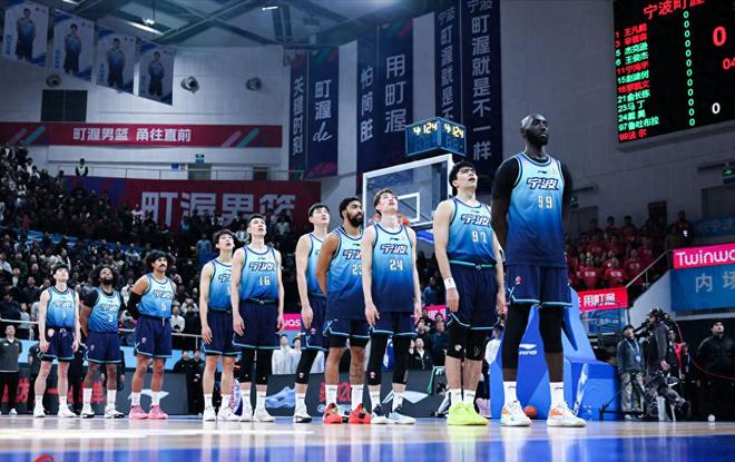 打不过宁波！广东1缺点无解，易建联救不了杜峰，三冠功臣是硬汉