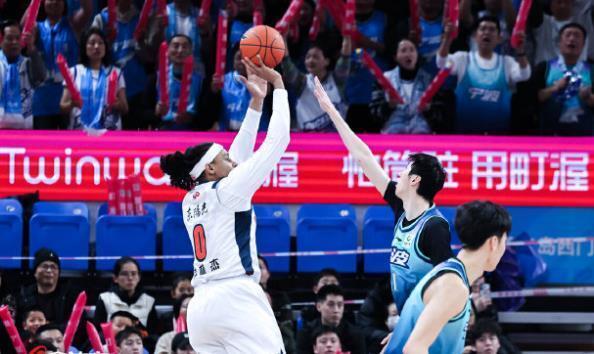 广东队史首次输宁波，内线问题暴露无疑，萨林杰必须换掉