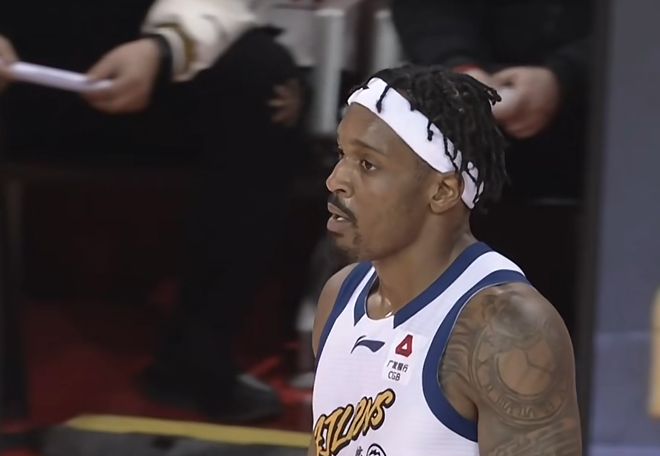 不是布朗，也不是朱俊龙！广厦队输给吉林，有1个人要负责任