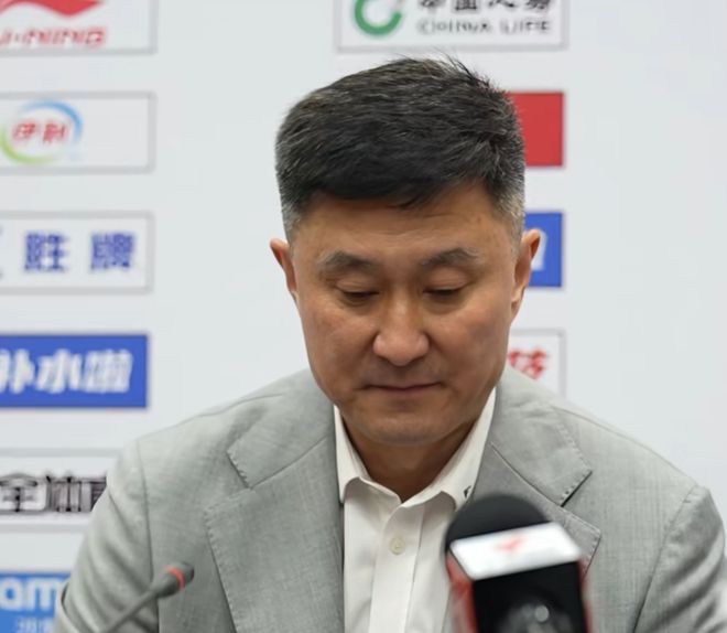 输上海发布会！杜锋批上半场满意下半场，直指遗憾，寄语提升完善