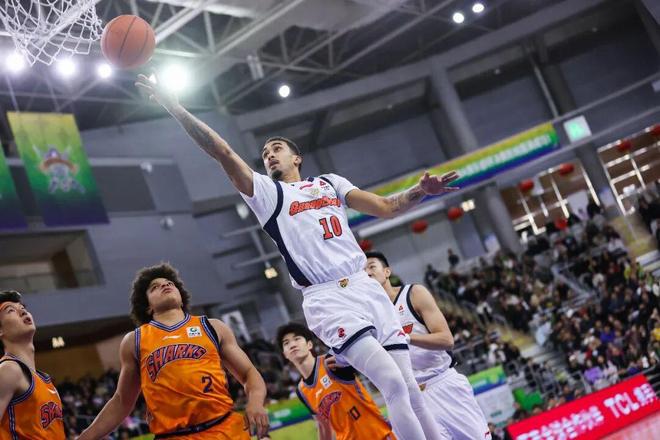 不敌上海，华南虎结束杯赛之旅