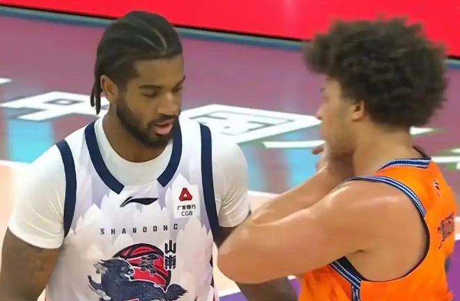 29分分差！山东男篮83-112惨败上海：实力鸿沟背后投入与体系差距