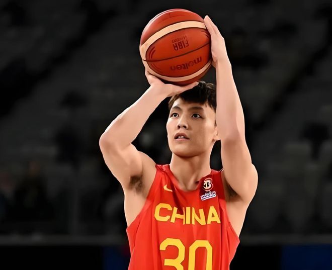 男篮迎来1个好消息！徐杰伤病恢复良好，正逐步投入训练