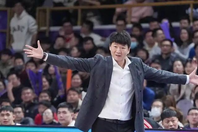 山东男篮奇葩引援的背后，或是多重利益博弈之下相互妥协的产物