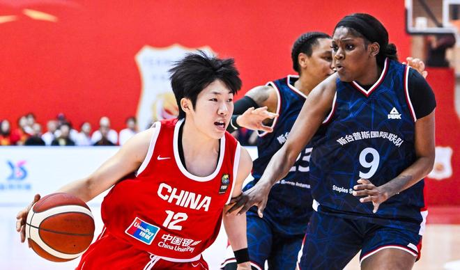 命中率100%！中国女篮25岁后卫闪耀砍13+3：宫鲁鸣推出新利器