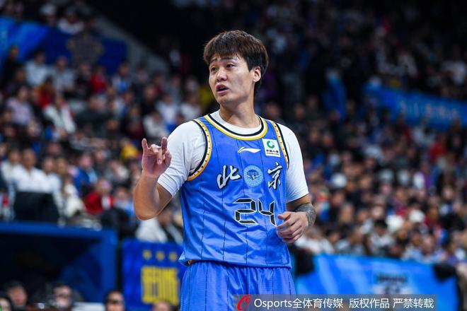 歧视新疆球迷?CBA:赵睿社交媒体发表严重不当评论 停赛3场罚款5万