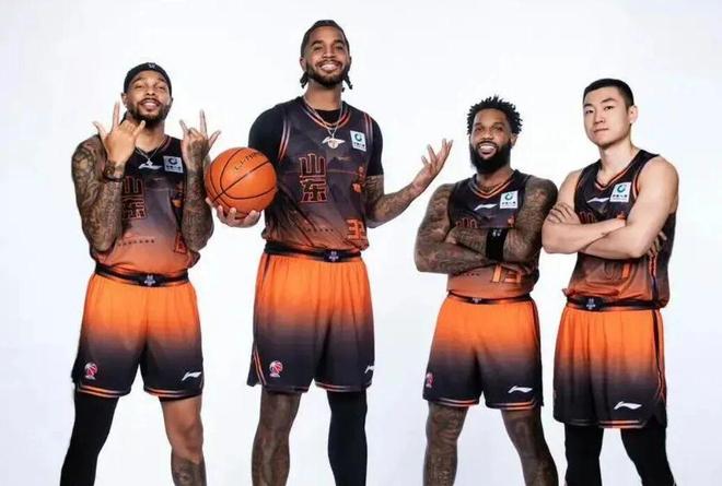 山东男篮官宣裁员，山西男篮伤大将，北京男篮积极寻找新小外！