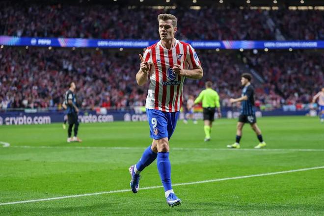 创造历史，瑟洛特成为马竞队史首位欧冠淘汰赛戴帽球员