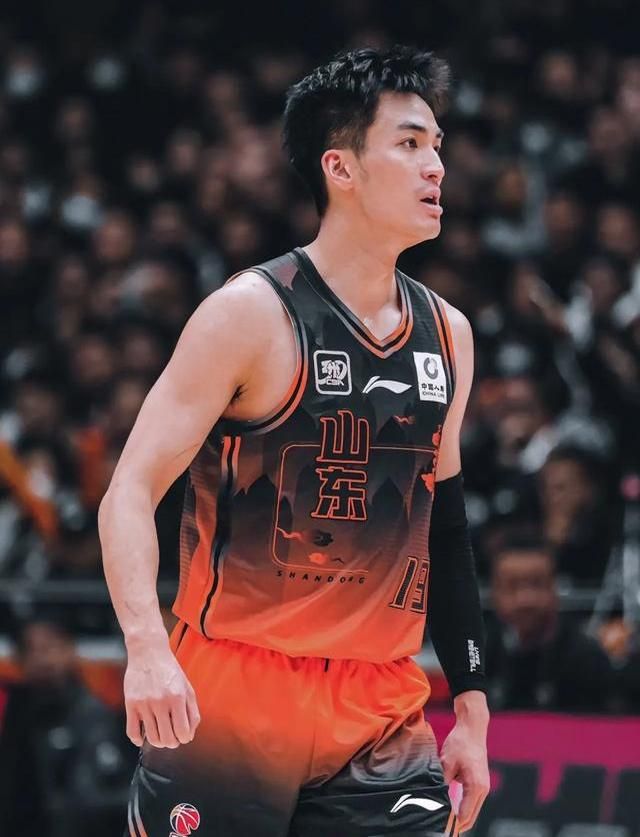 于德豪与张帆互换纯属无稽之谈，邱彪自我否定并不