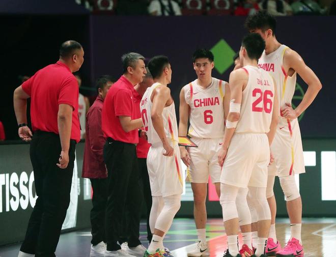 世预赛|中日大战首发出炉！赵睿、胡金秋领衔，王浩然首秀即先发