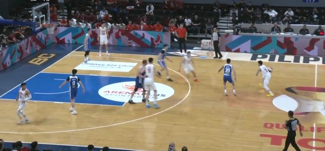 世预赛|半场战报：中国男篮1分落后中国台北，全队无人得分上双