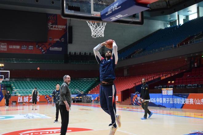 新援琼斯迎常规赛首秀！5日晚客战广州，高速男篮力争马年开门红