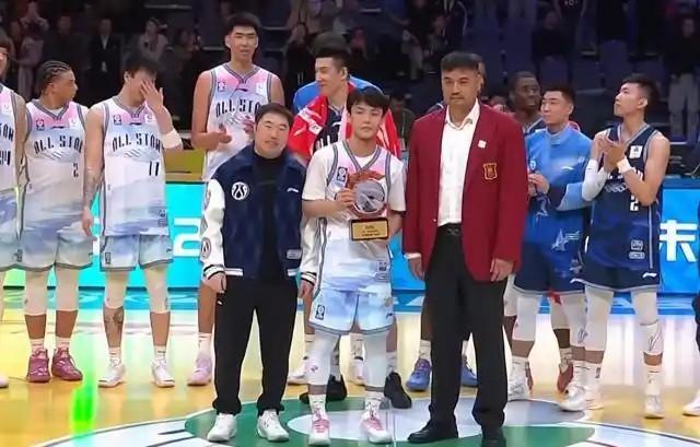 CBA全明星｜南区队夺冠，徐杰独得35分荣膺MVP