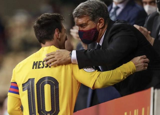 TA：巴萨内部认为若球员发挥到最佳并借助运气，球队能拿欧冠