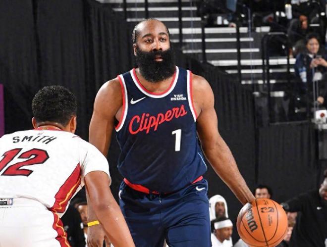 轰30+3+3！谁让快船交易我，鲍威尔赛后把话挑明，但他也担心哈登