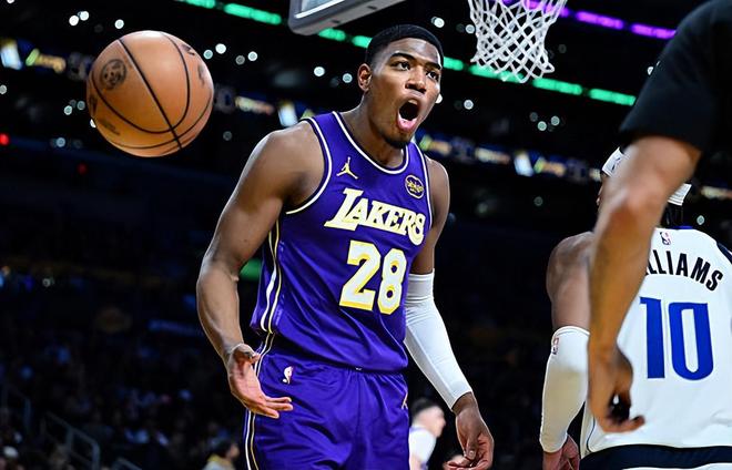 湖人锋线球星：加盟湖人后我的打法有了调整，我开始狂练外线投篮