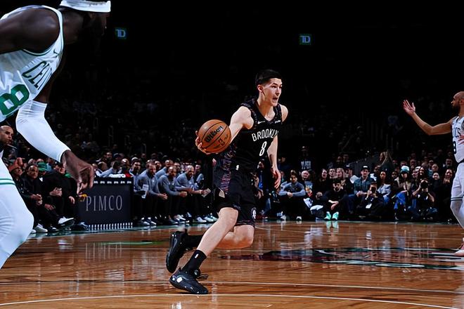 一点球权都没有！篮网就打算这样培养这位高顺位乐透秀？