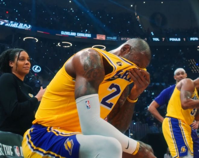 湖人30分惨败骑士，东契奇29分！詹姆斯低迷，湖人短板愈发明显