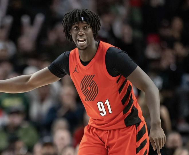 官方：开拓者将西索科的双向合同转为正式合同，并裁掉吕佩尔