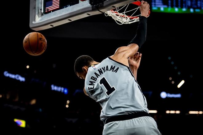 145-120！文班29+8+4封盖，杜兰特23分，马刺轻取火箭迎4连胜