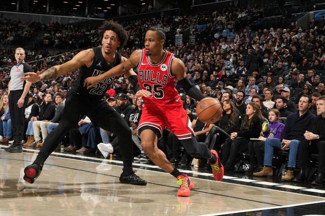 日本河村勇辉被弃用！公牛惜败篮网吞4连败 西蒙斯23+7加盟新高