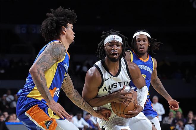 攻守兼备的全能型球员！马刺二队侧翼大将应该很快就会重返NBA？