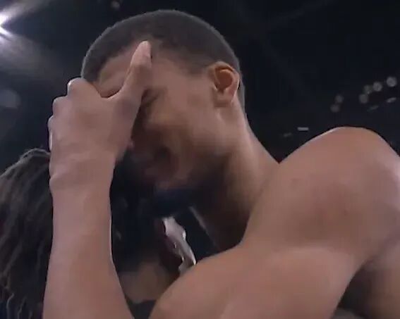 21分钟暴砍27分！25分大逆转！文班哭了！东契奇背靠背71分！