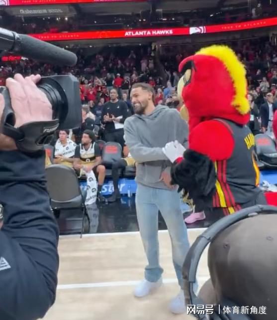 首秀27+7+4，75%命中率打爽了，勇士要后悔死了