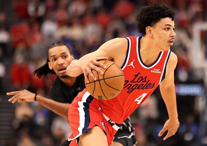 表现确实不算糟糕，但快船锋线新秀显然还能够做得更好一些？