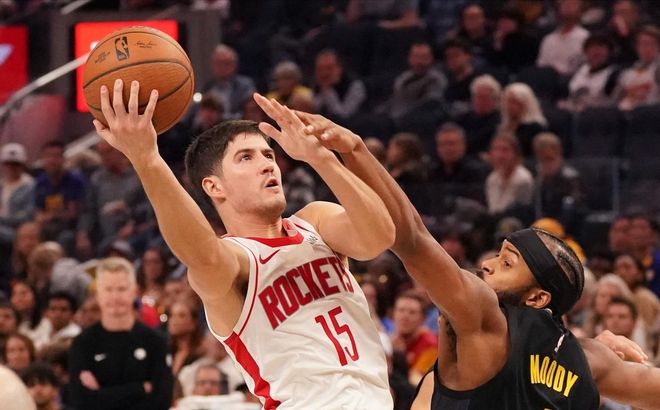 自研库里享受老大待遇，生涯夜全方位压制本尊，赛后正式表态