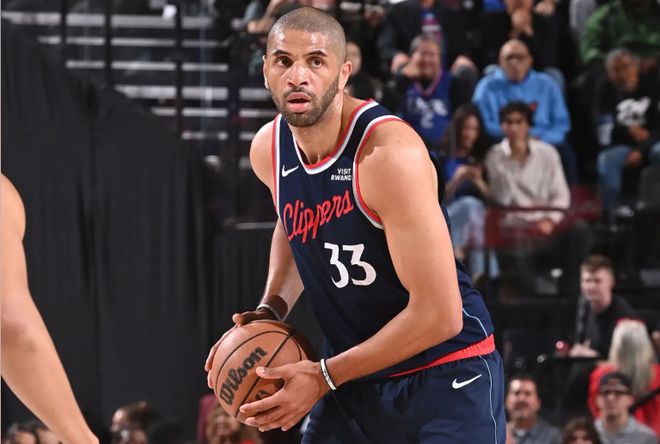 做好精神领袖就好了，快船为什么非要让锋线老将进入轮换阵容呢？