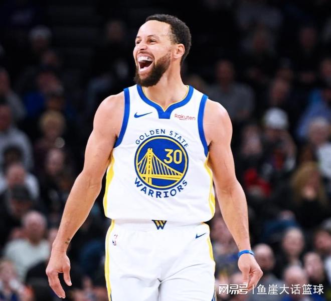 勇士140-124爵士！库里赛后把话挑明，科尔选择正确，格林真该批