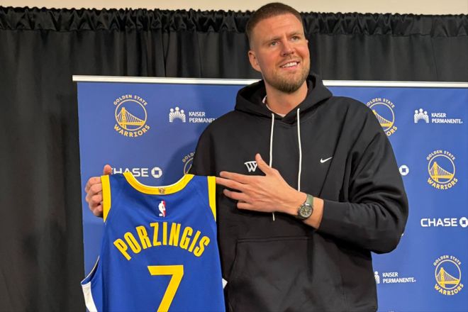 2换1波神+转正双向奇兵，勇士升级14+2名单！美媒再送4大买断目标