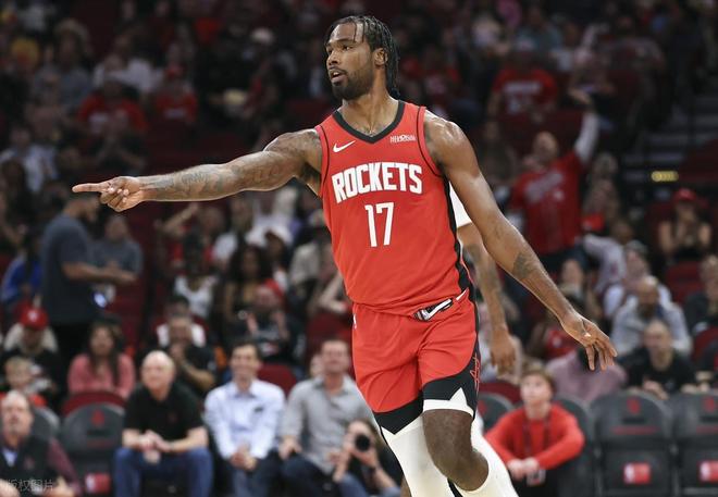 巨星对飙！杜兰特26+6+3得分里程碑！小卡空砍24+8+3，谢泼德救主