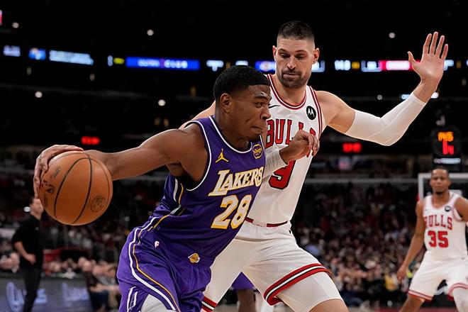 找回手感拿下了高分！锋线大将的回暖对于湖人来说真是太关键了？