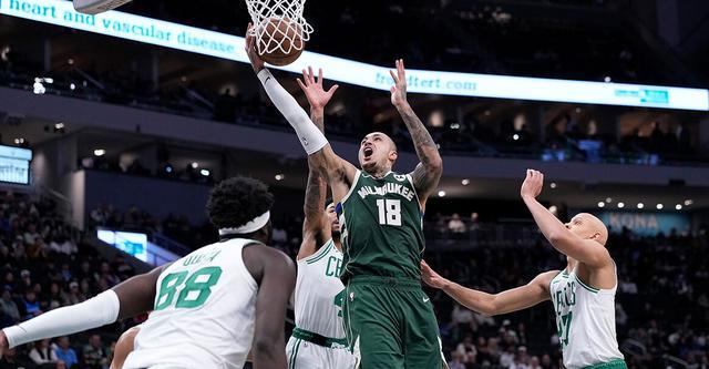 库兹马31分小波特18+10+13 雄鹿逆转终结绿军五连胜