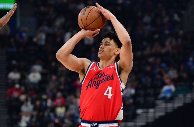 出场次数即将用完，快船必须要赶紧转正这位侧翼新秀的合同？