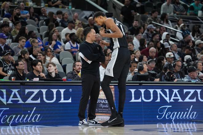 火箭对阵马刺前瞻 文班防守阿门的妙招 乌度卡会如何应对