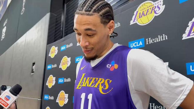 实惠人，湖人中锋海耶斯：NBA杯简直白送钱，夺冠就有50万美元